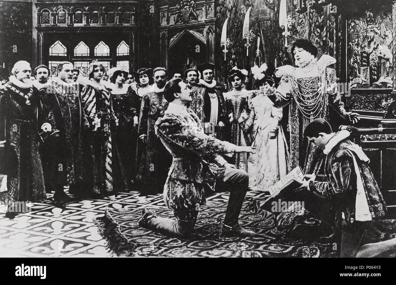 el-titulo-de-la-pelicula-original-les-amours-de-la-reine-elisabeth-titulo-en-ingles-queen-elizabeth-el-director-de-cine-louis-mercanton-henri-desfontaines-ano-1912-estrellas-sarah-bernhardt-credito-jugadores-famo